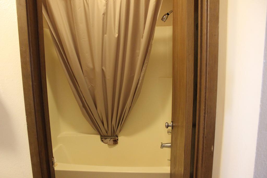 Kings Motor Inn Файф Стая снимка